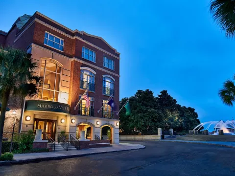 Harbourview Inn